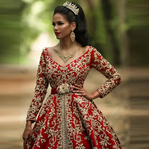 Две части на Мароко рокли, сватбени рокли с шал, Червени Сватбени рокли с дълъг ръкав, Златни апликации, Ислямското рокля от Дубай